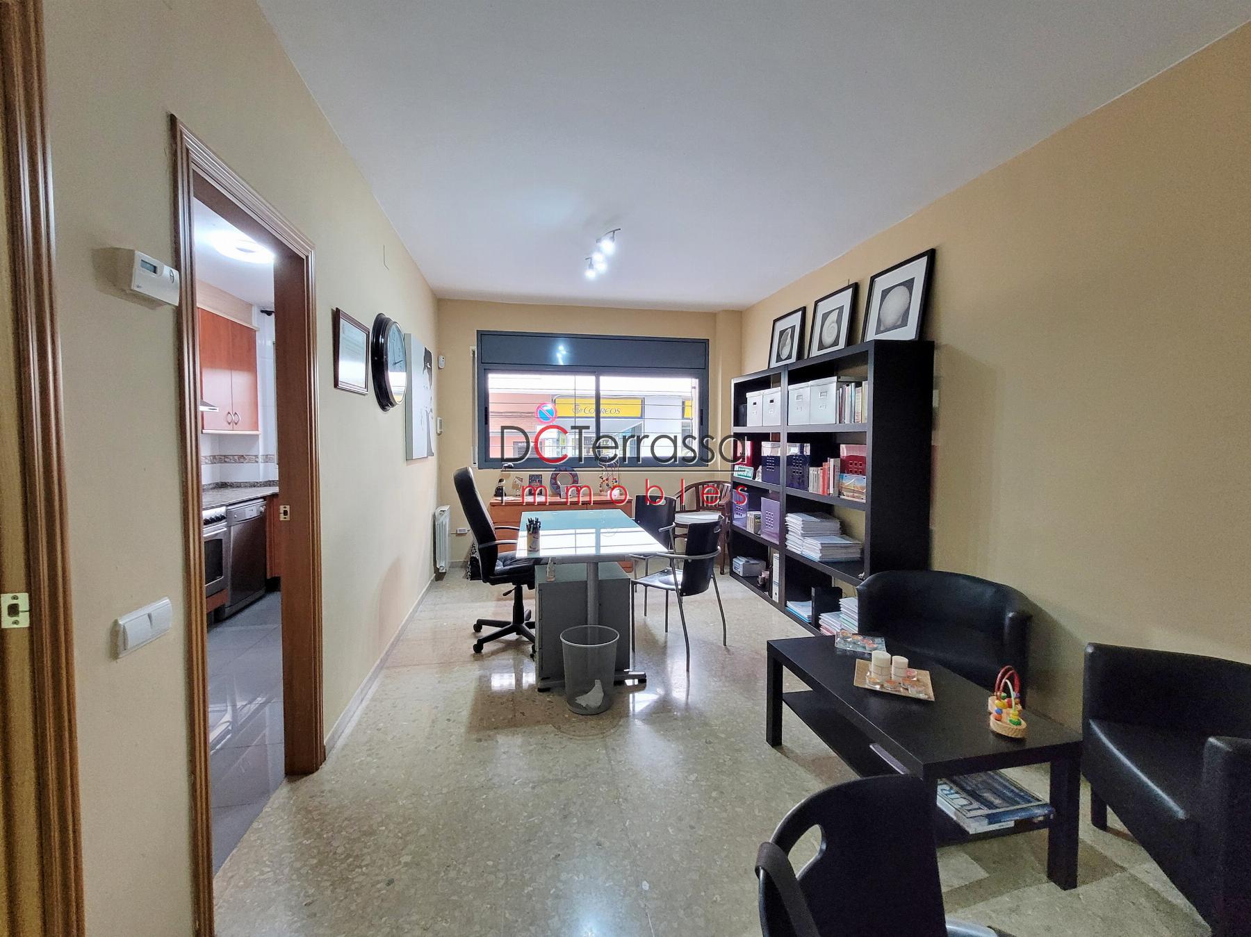 For sale of flat in Terrassa