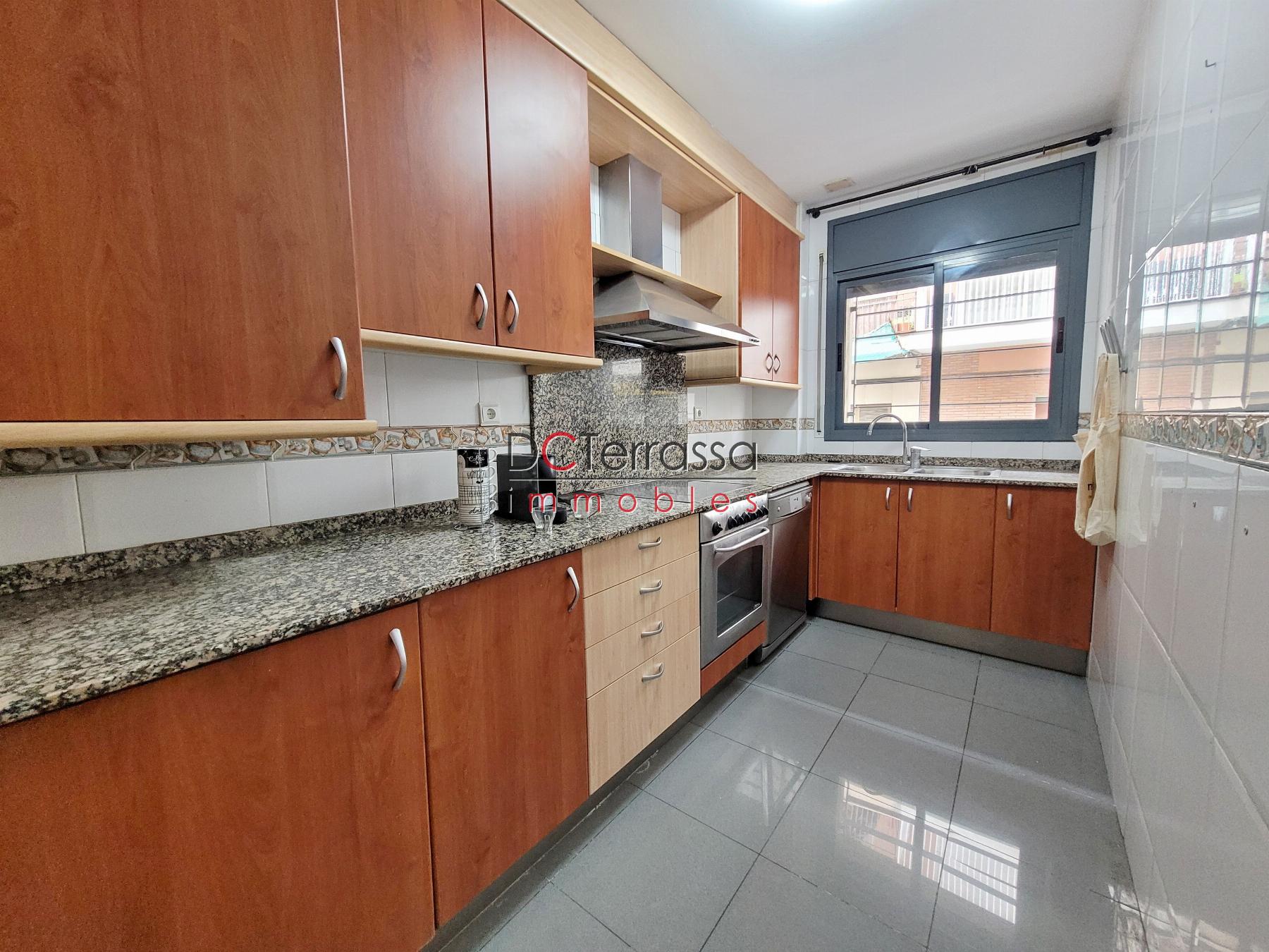 For sale of flat in Terrassa