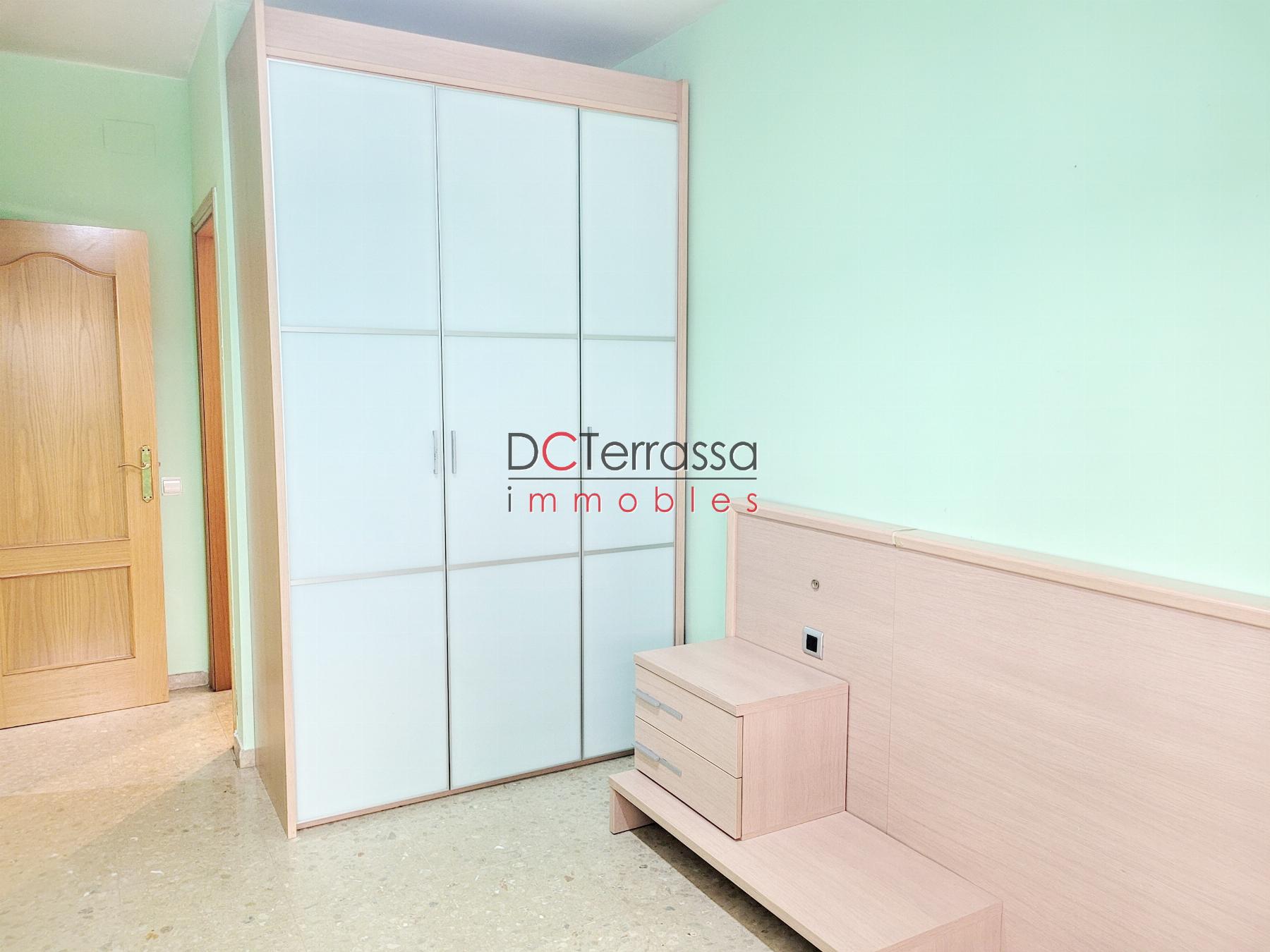 For sale of flat in Terrassa