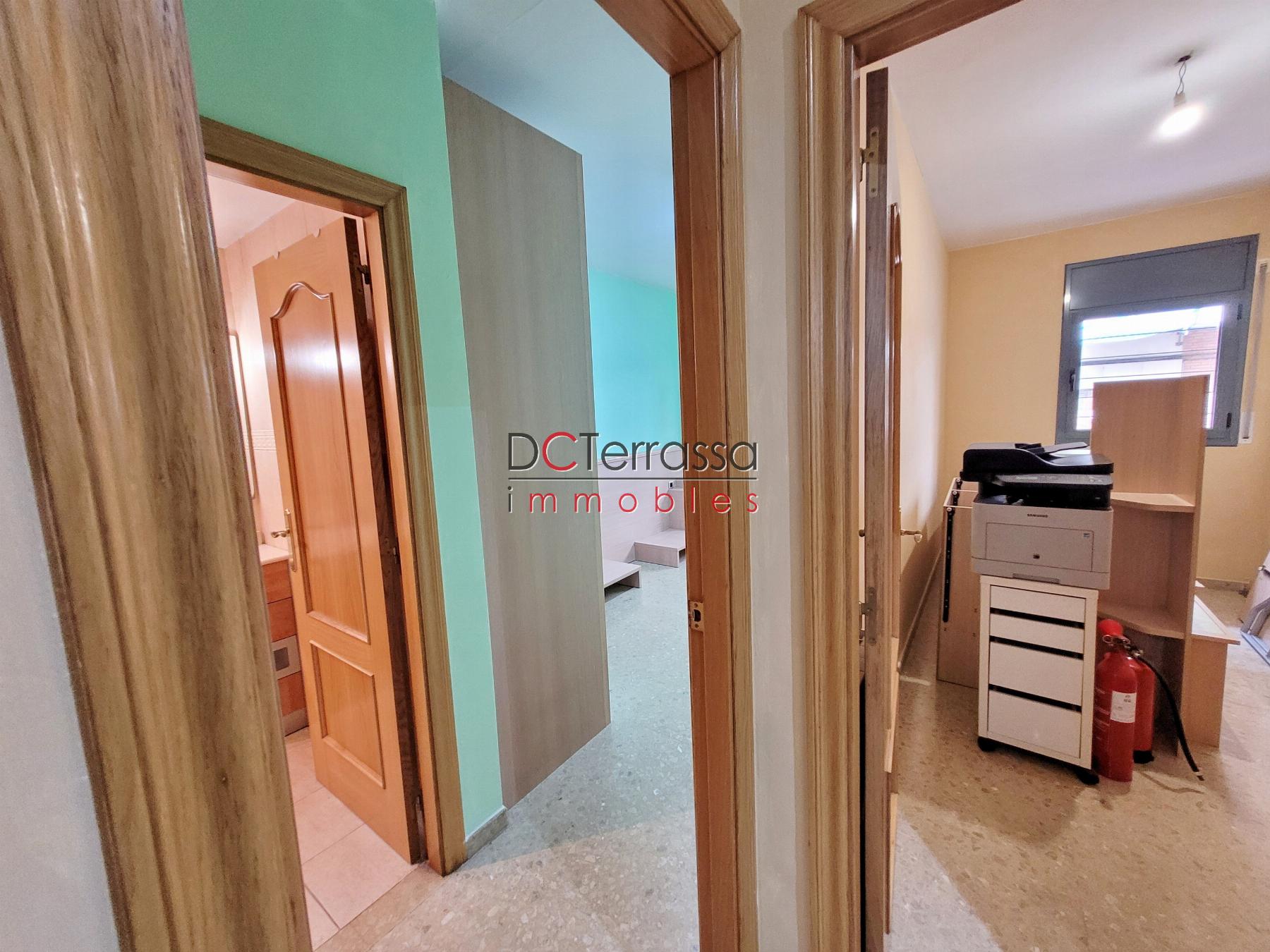 For sale of flat in Terrassa