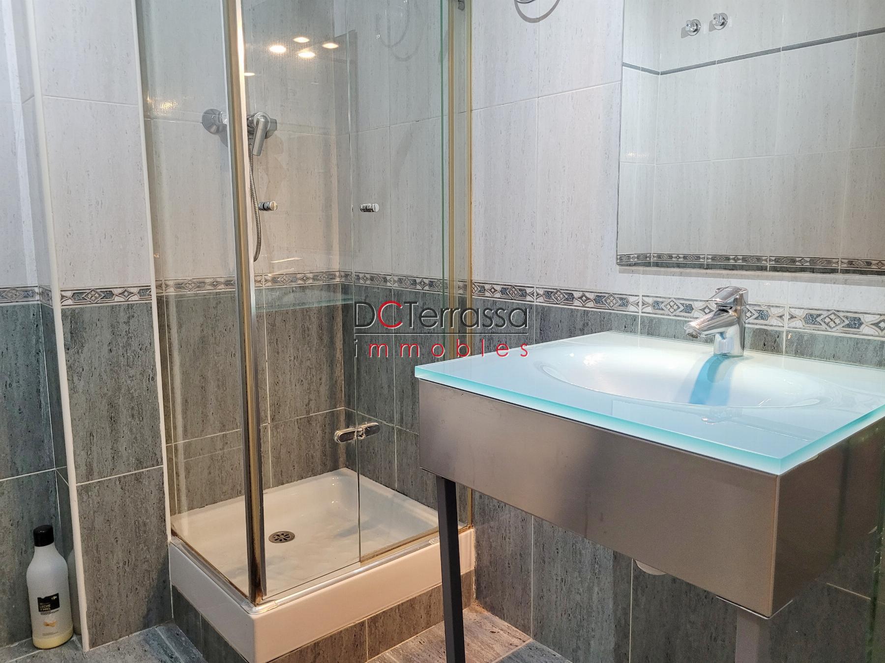 For sale of flat in Terrassa