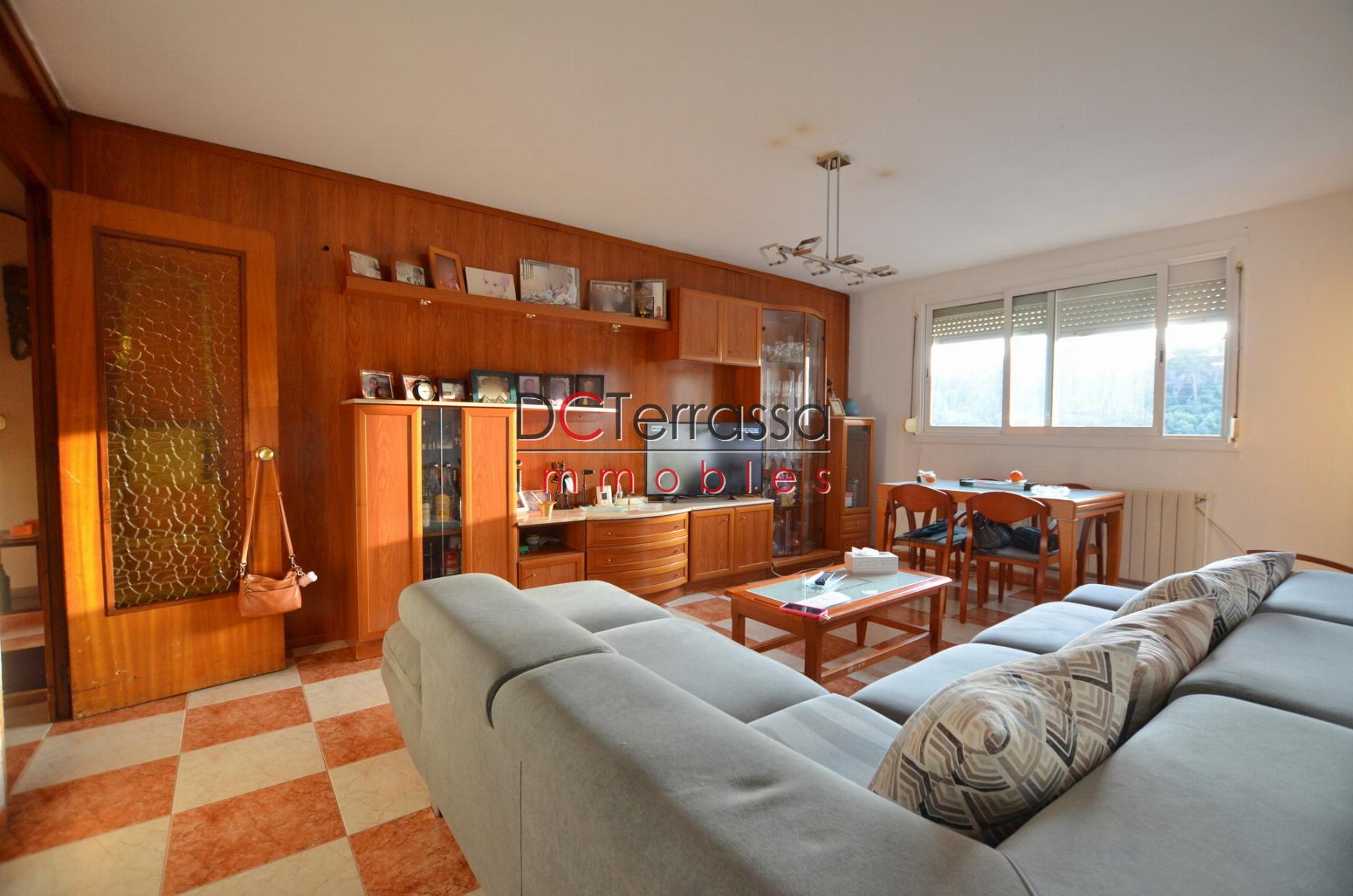 Venta de piso en Badia del Vallès