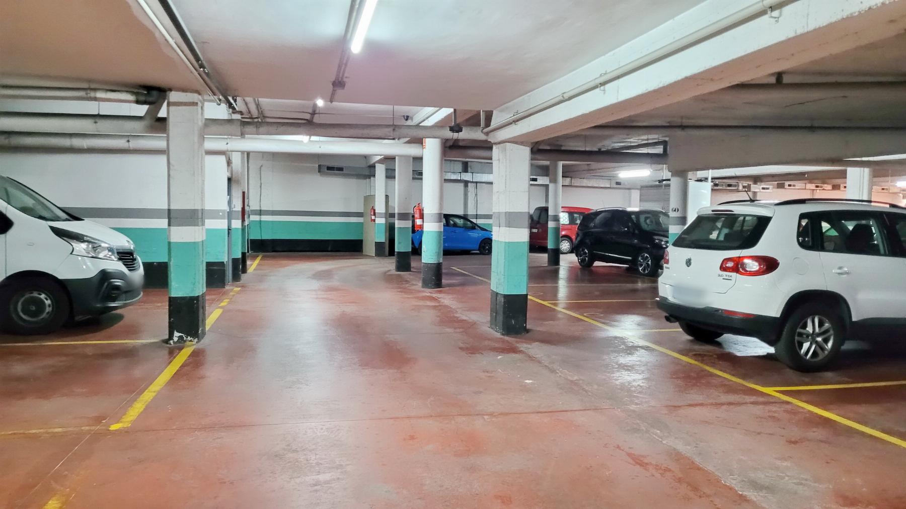For sale of garage in Terrassa
