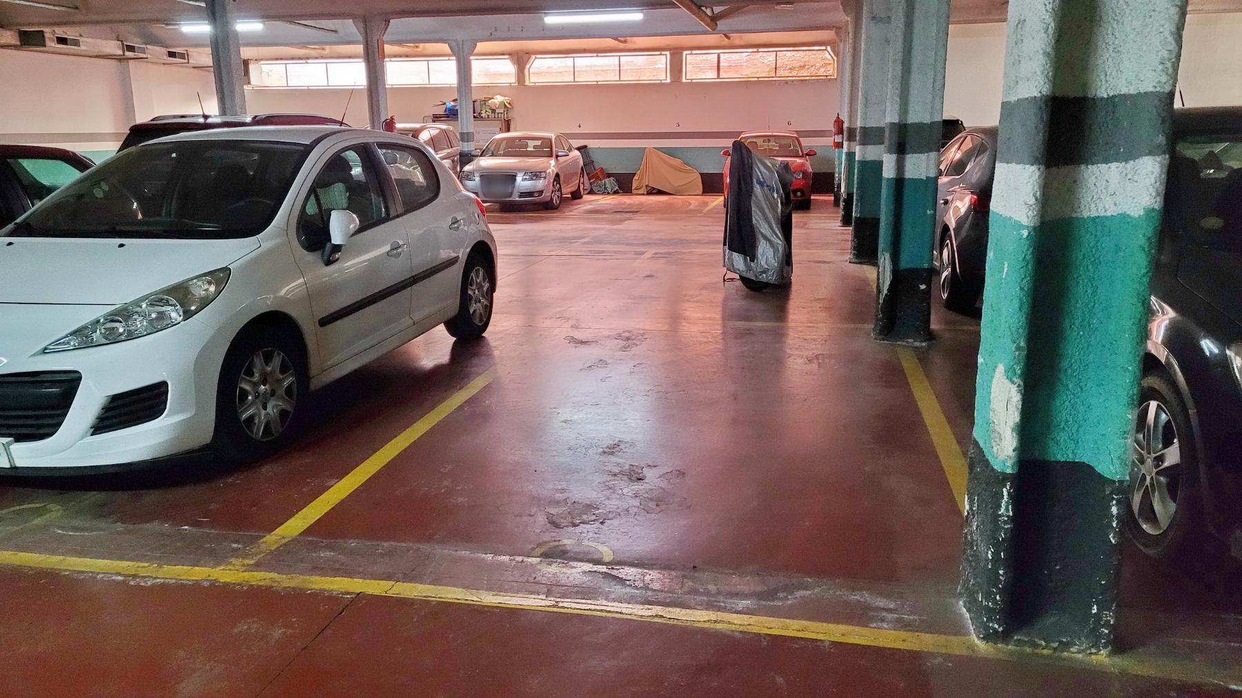 For sale of garage in Terrassa