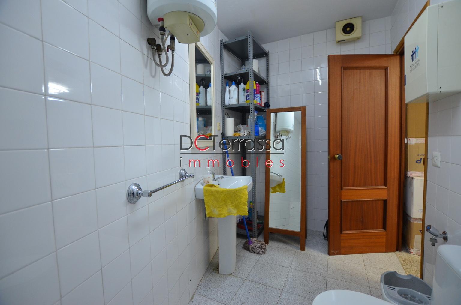 Venta de local en Terrassa