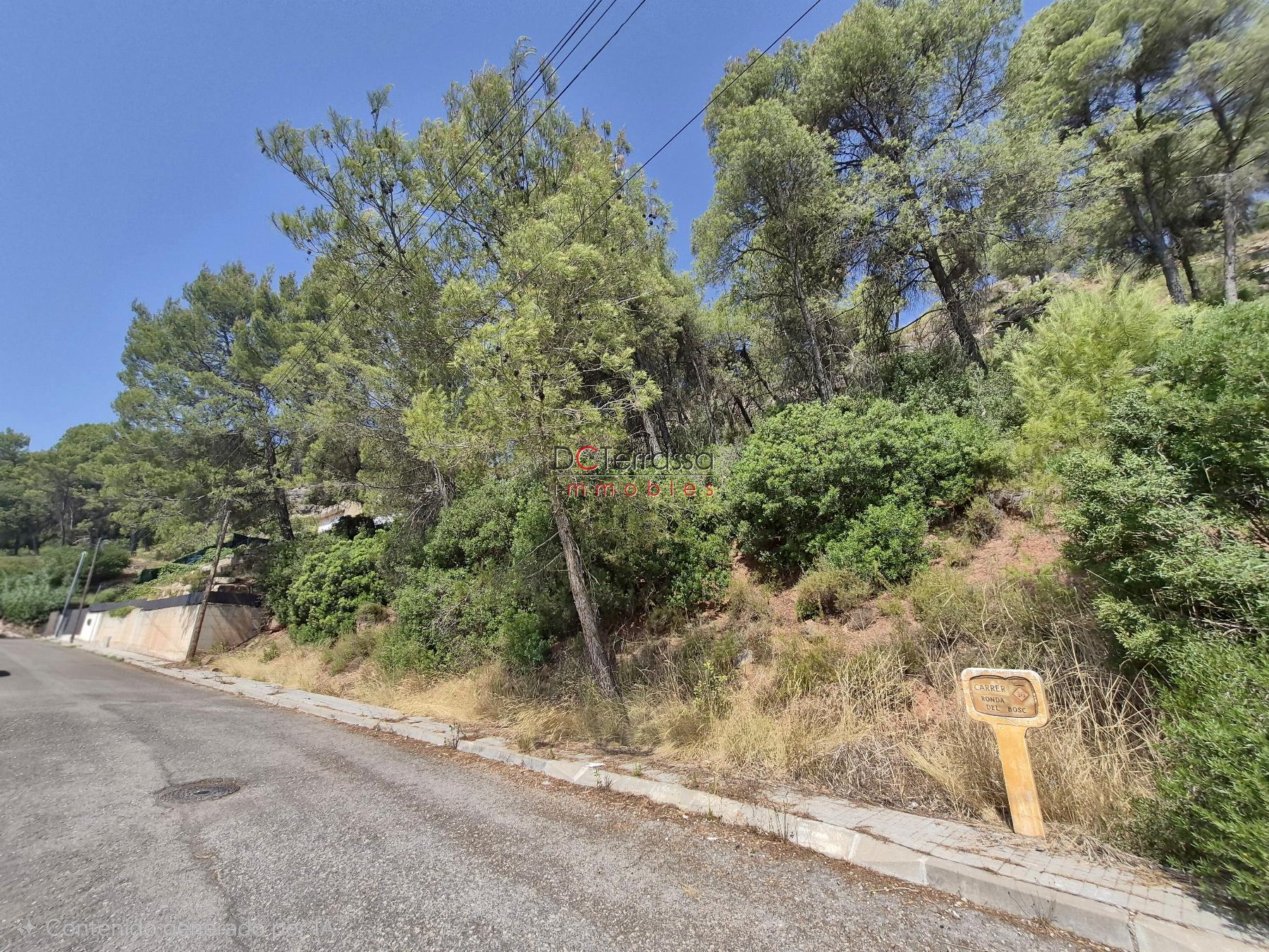 Venta de terreno en Rellinars
