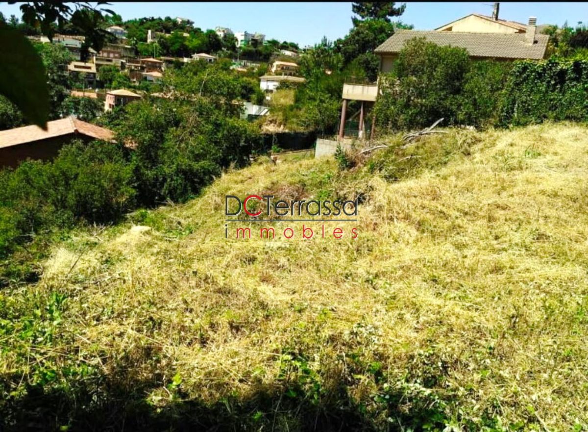 For sale of land in Rubí