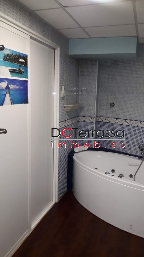Venda de local comercial a Viladecavalls