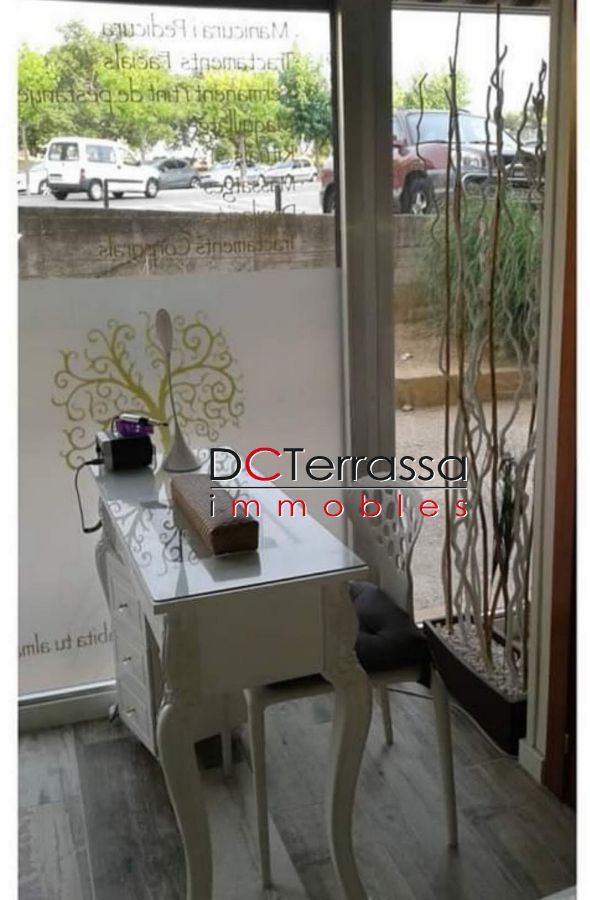 Venda de local comercial a Viladecavalls