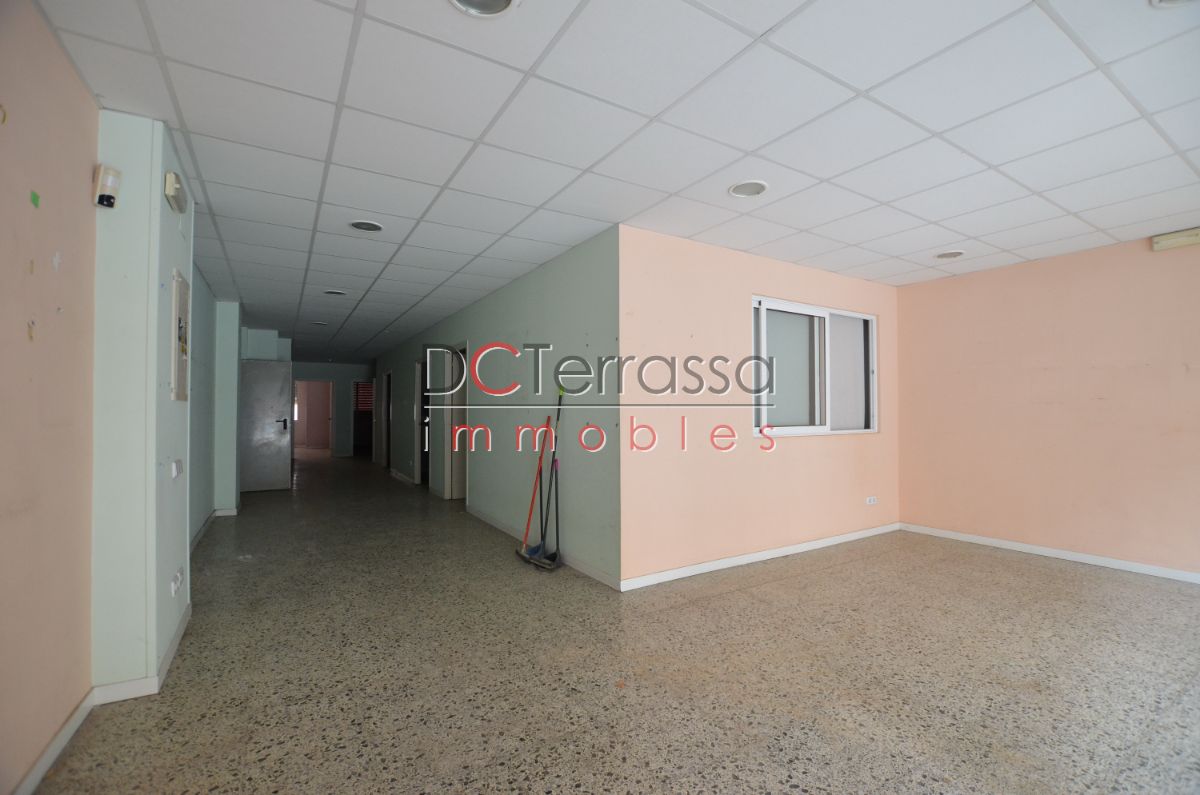 For sale of commercial in Terrassa