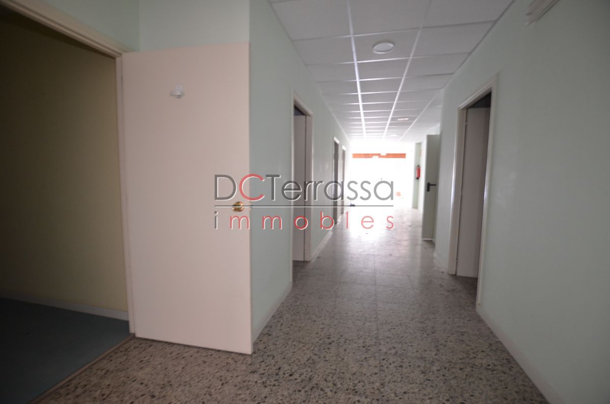 For sale of commercial in Terrassa