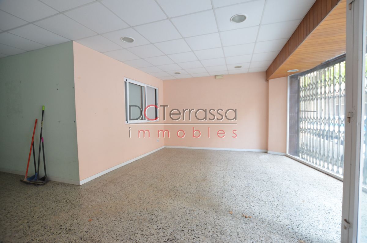 For sale of commercial in Terrassa