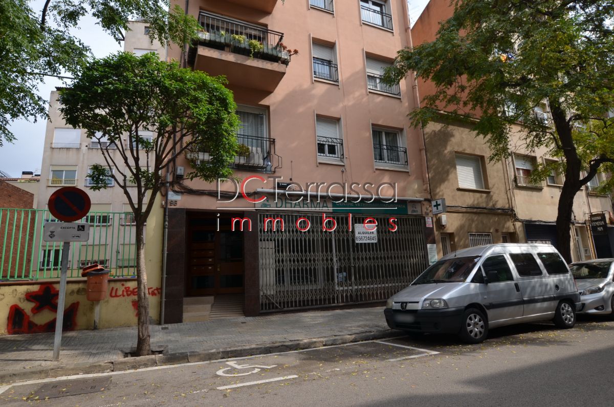 For sale of commercial in Terrassa