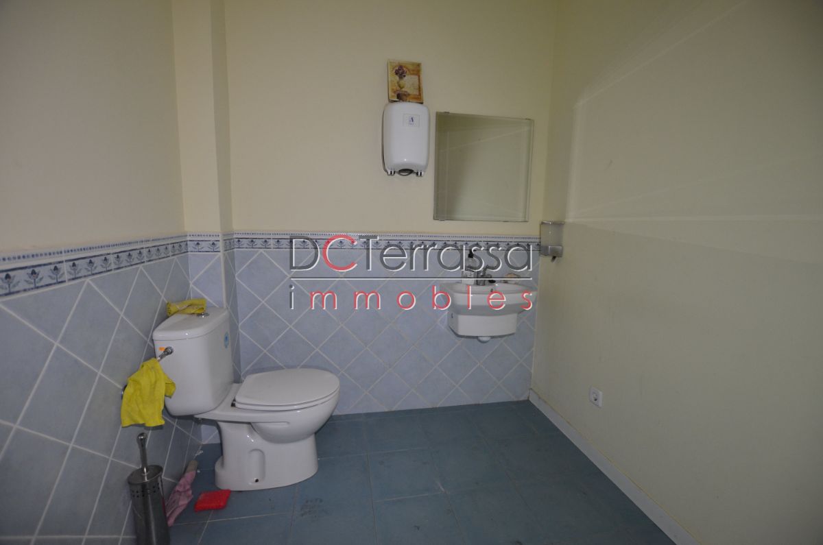 For rent of commercial in Terrassa