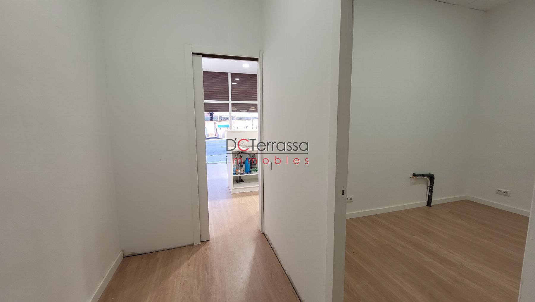 For rent of commercial in Terrassa