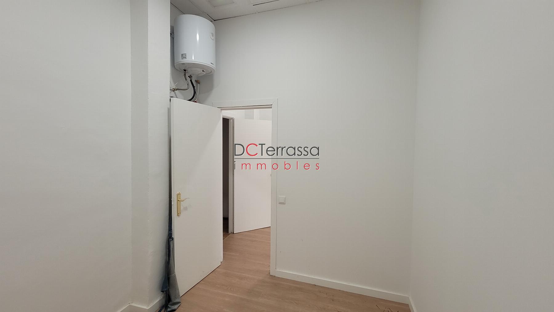 For rent of commercial in Terrassa
