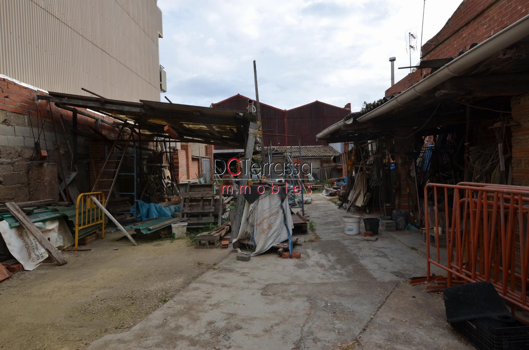 Venda de terreny a Terrassa