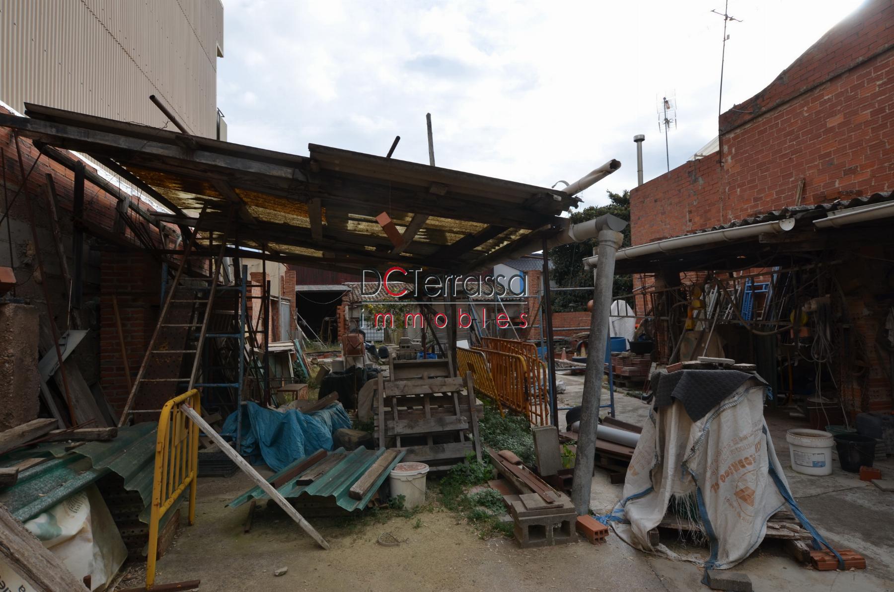 Venda de terreny a Terrassa