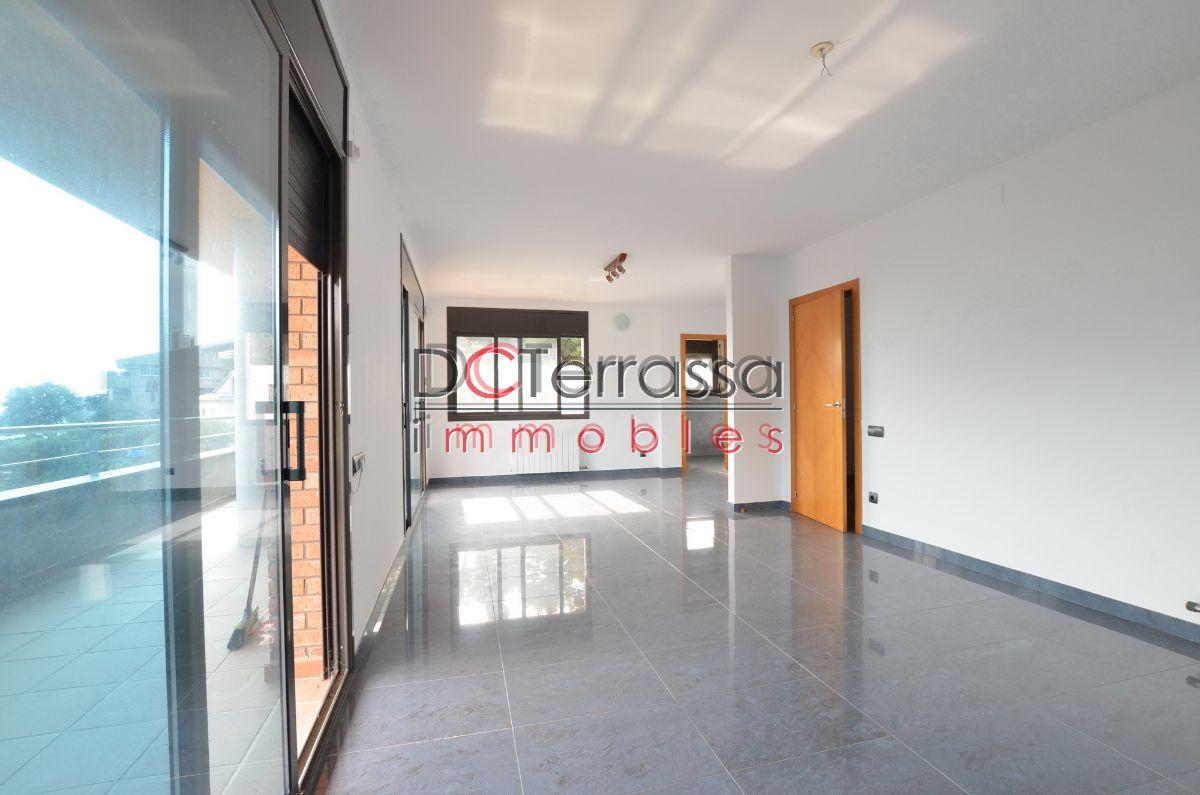 For sale of house in Terrassa