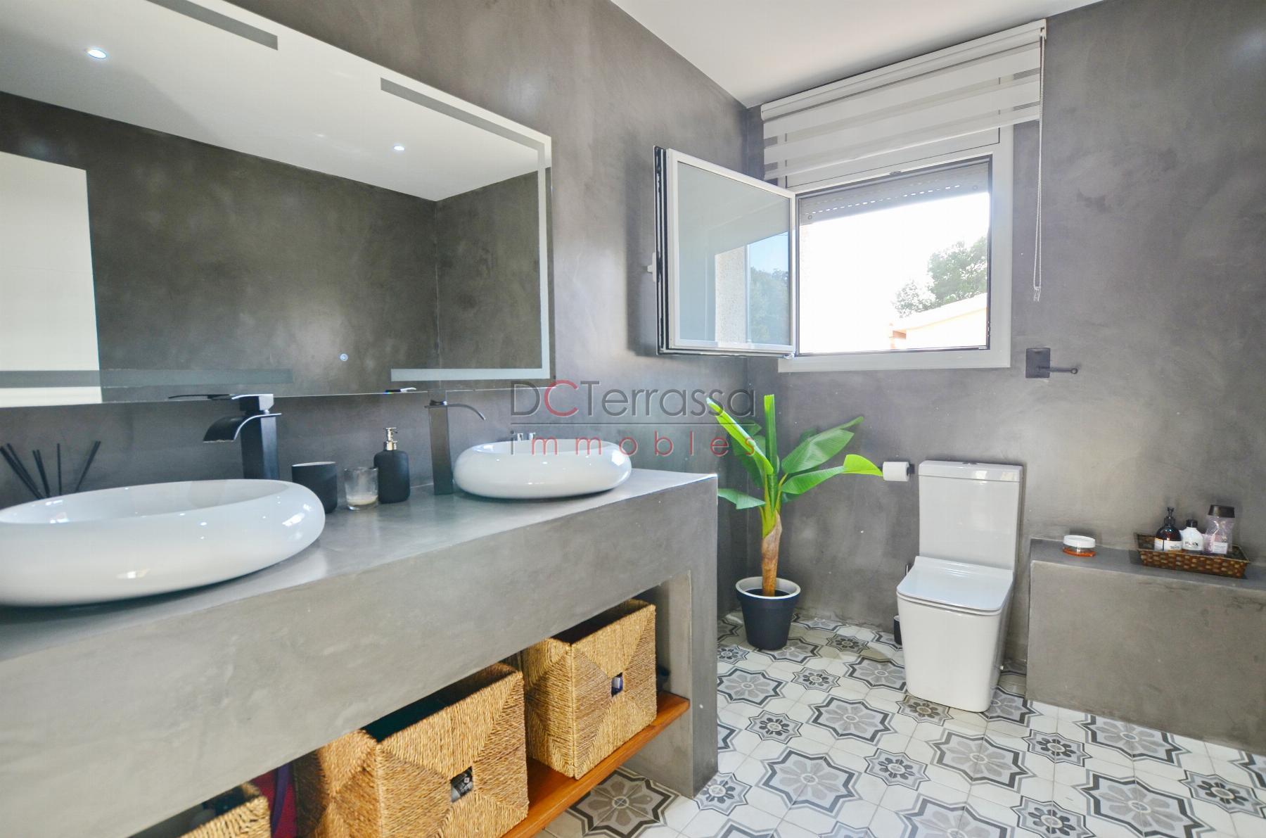 For sale of house in Terrassa