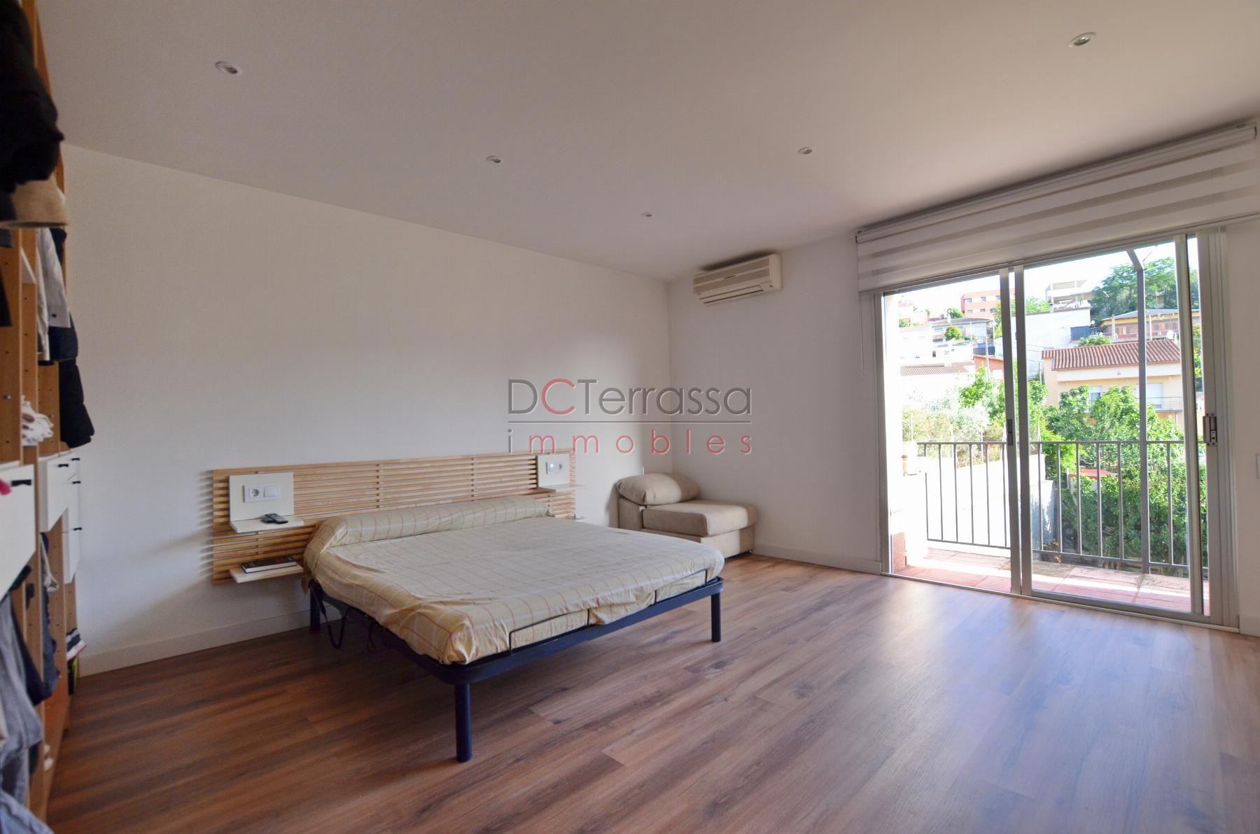 For sale of house in Terrassa