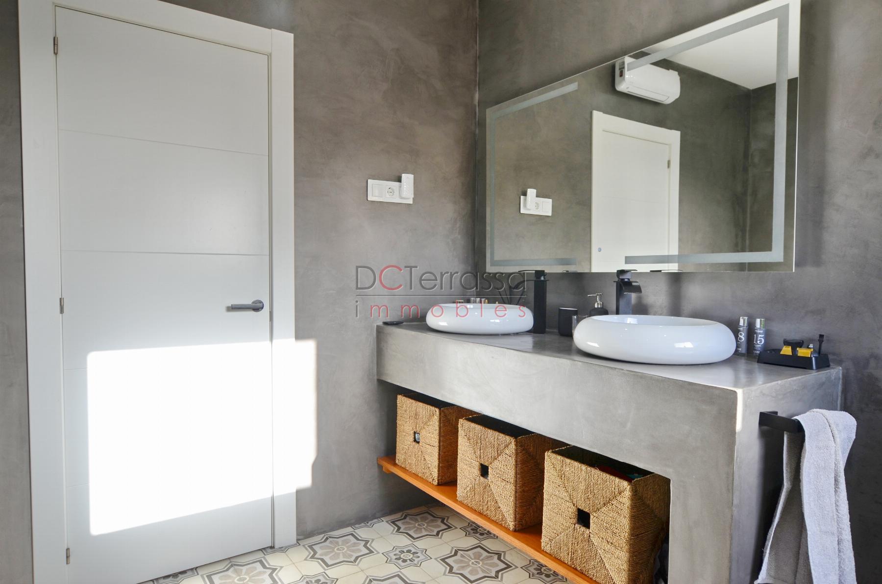 For sale of house in Terrassa