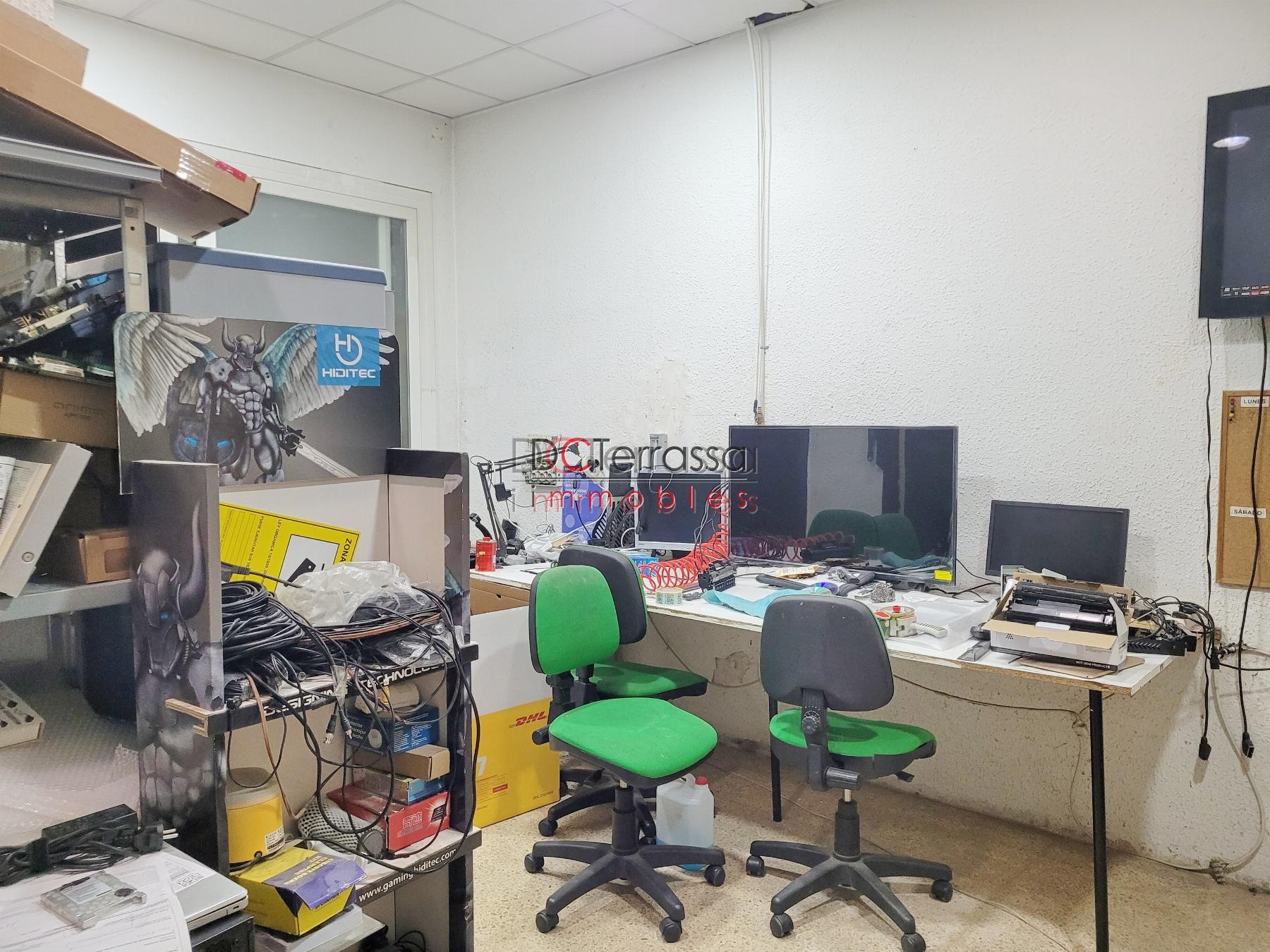 For rent of commercial in Terrassa