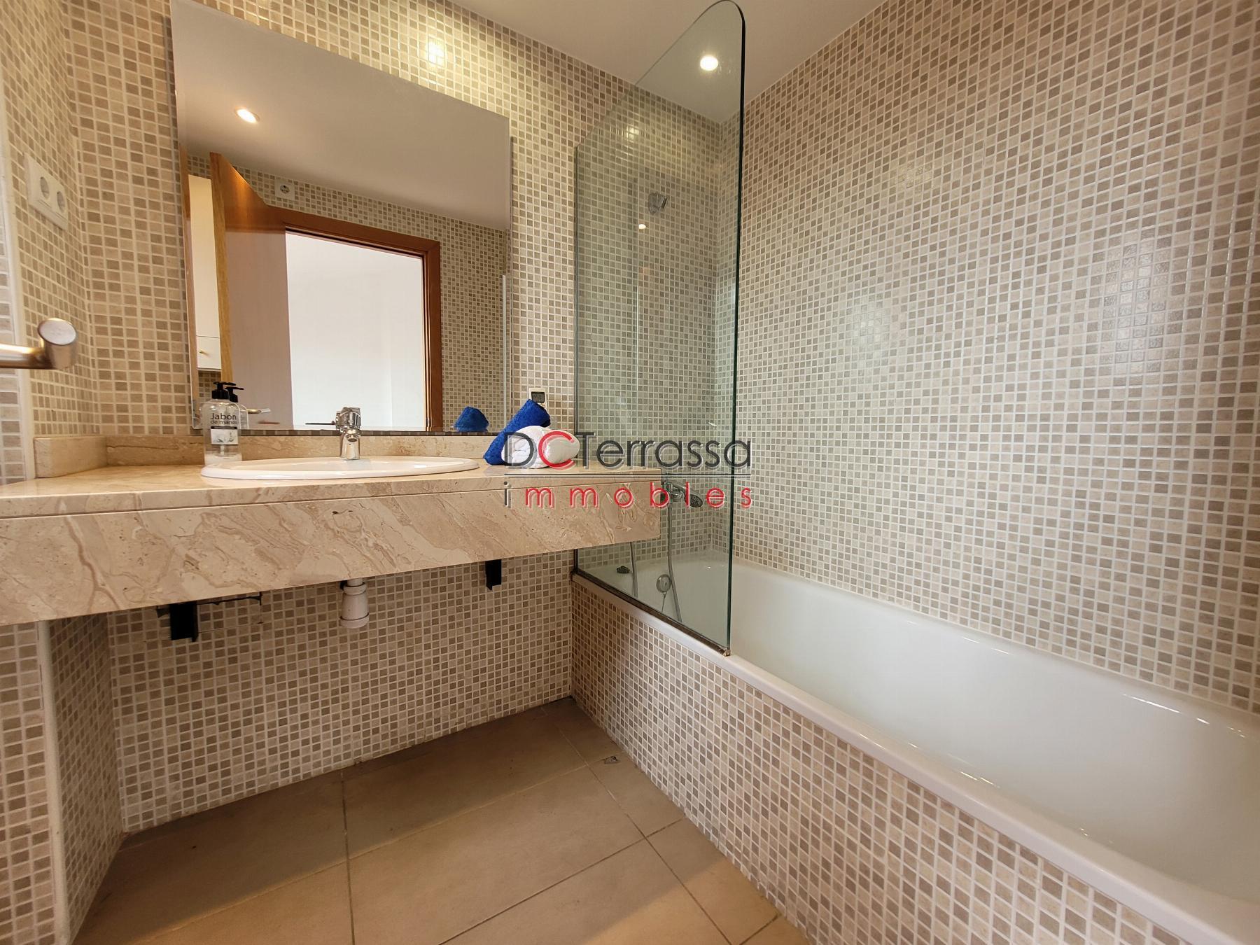 For sale of duplex in Terrassa