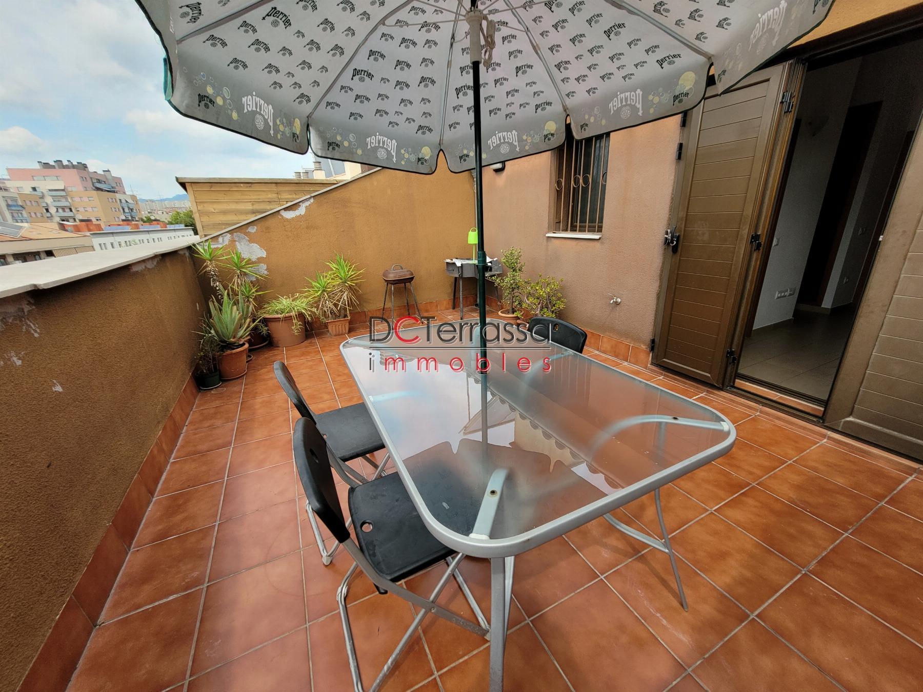 For sale of duplex in Terrassa