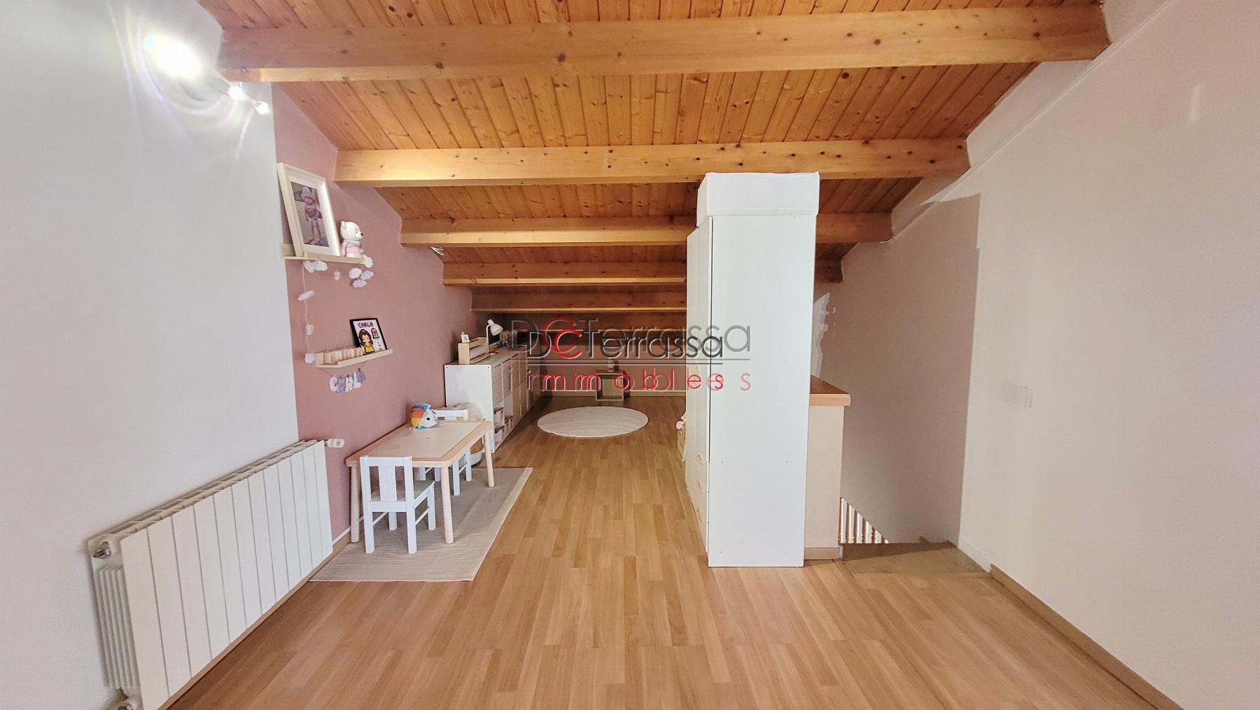 For sale of duplex in Terrassa