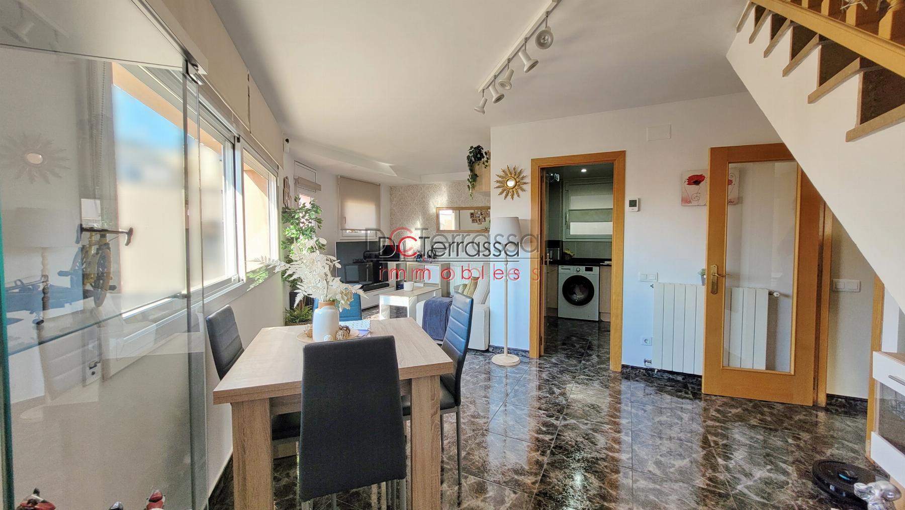 For sale of duplex in Terrassa