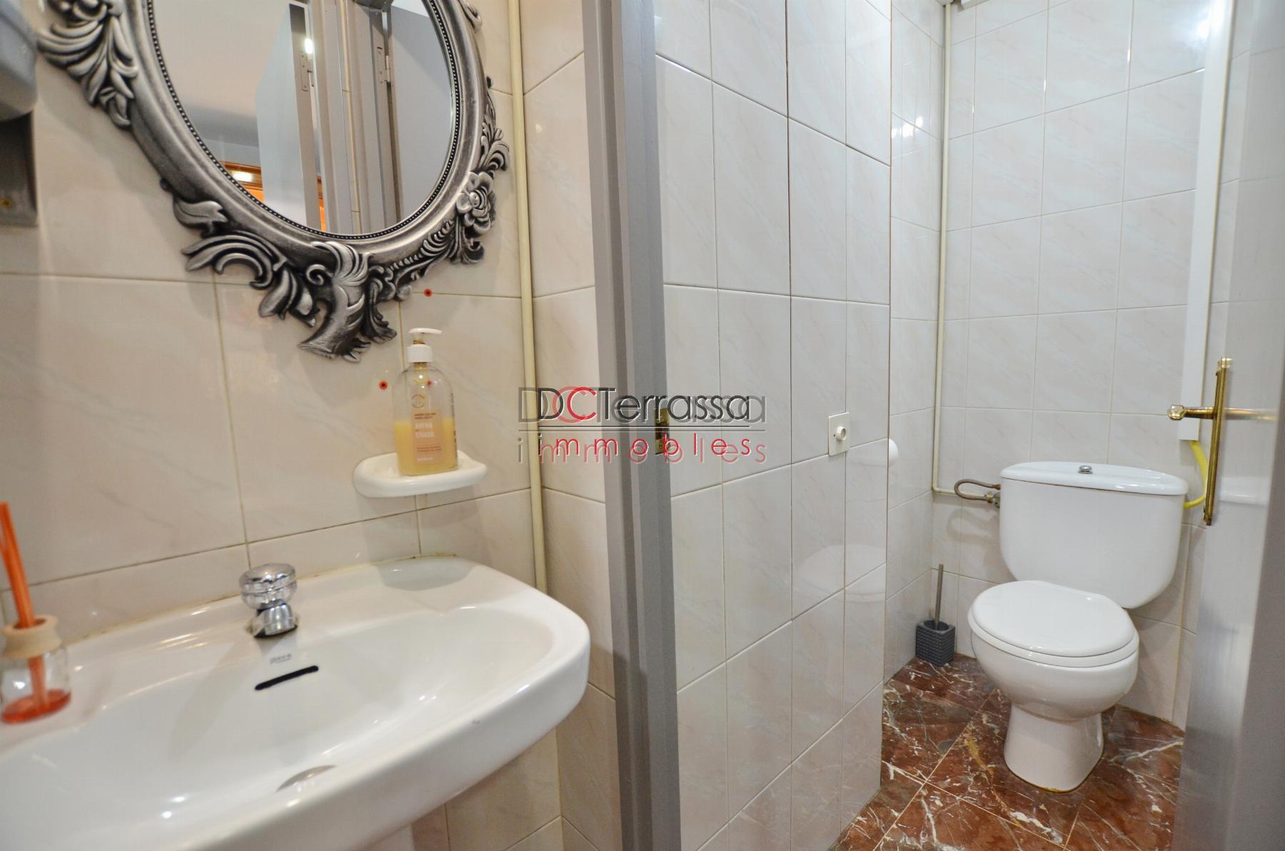 For share of commercial in Terrassa