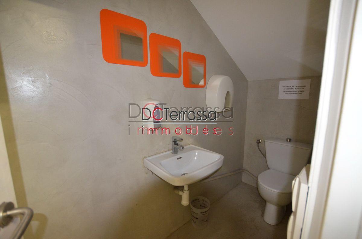 For rent of commercial in Terrassa