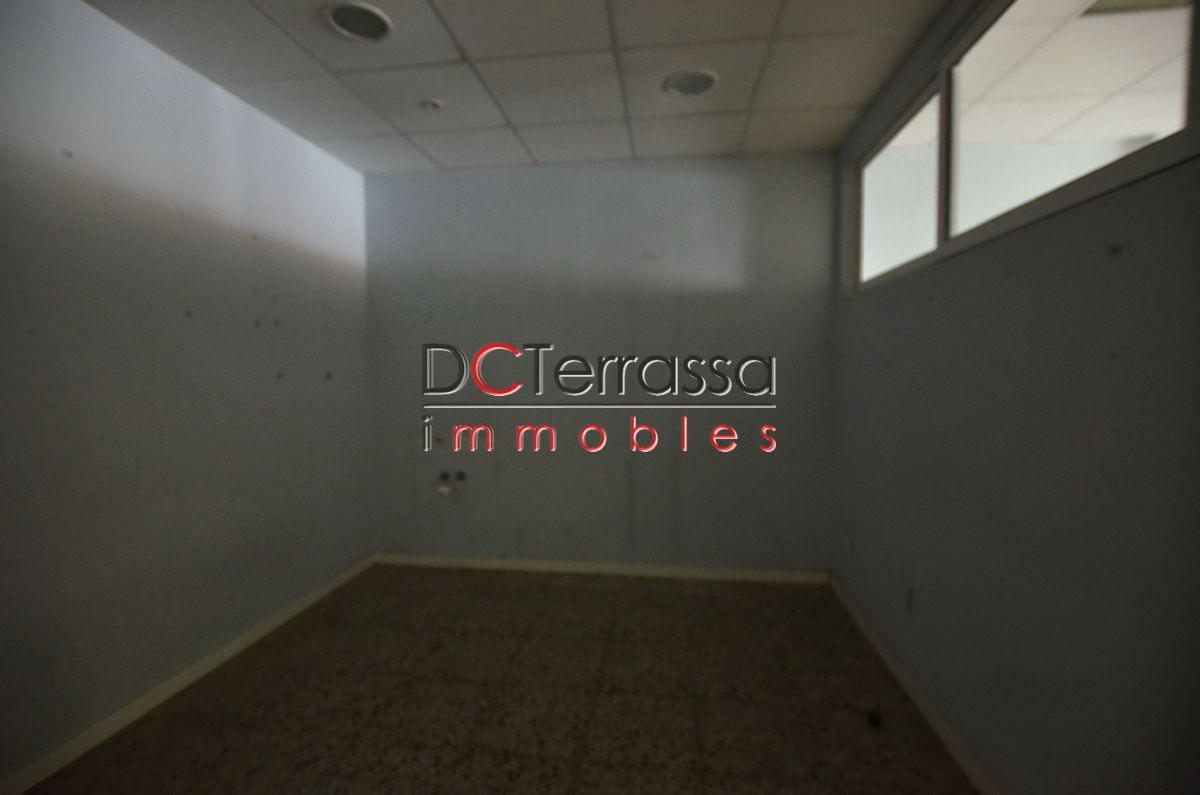 For sale of commercial in Terrassa