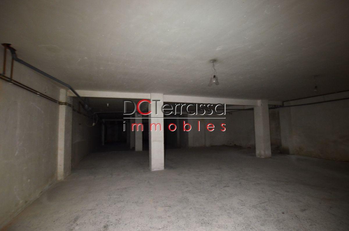 For sale of commercial in Terrassa