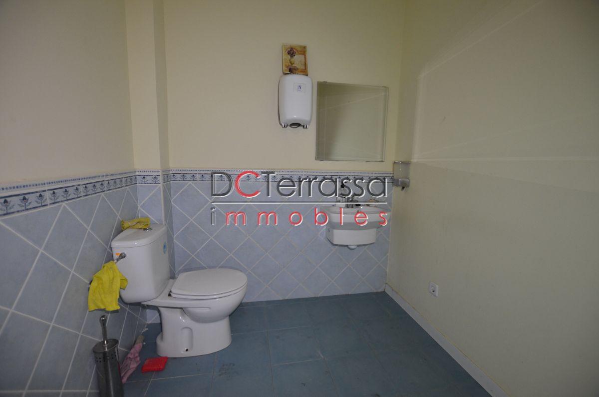 For rent of commercial in Terrassa