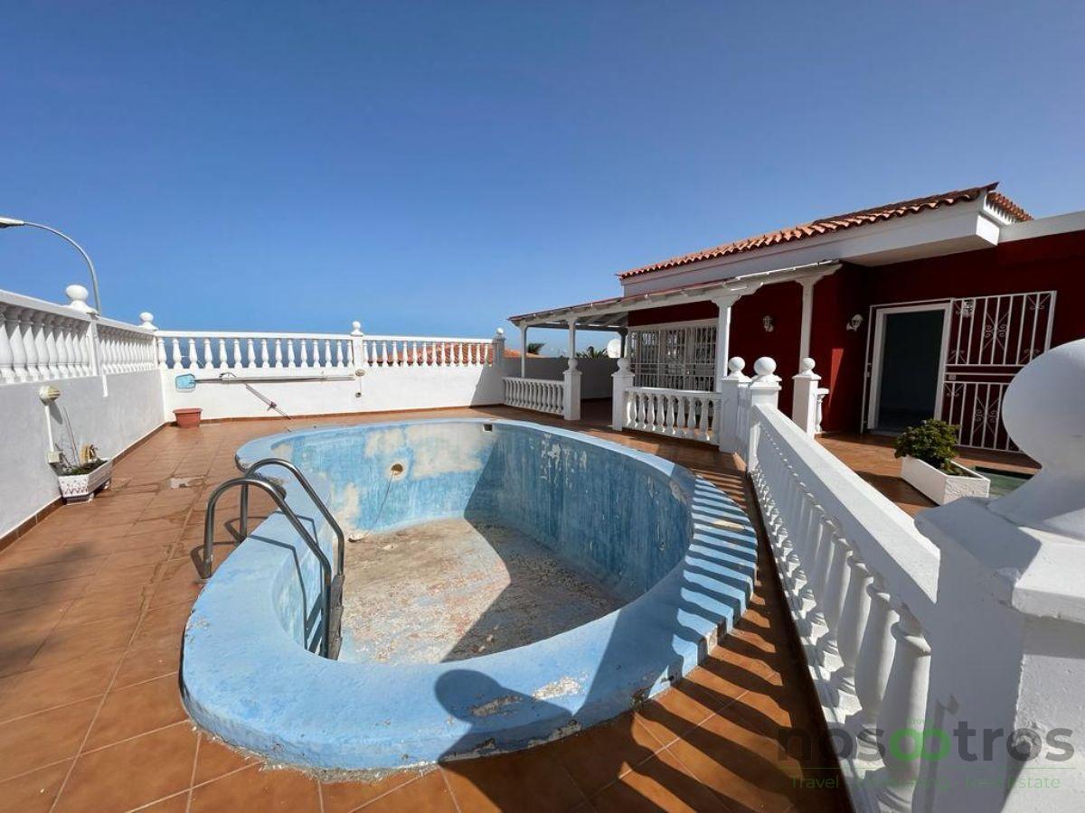For sale of bungalow in Adeje