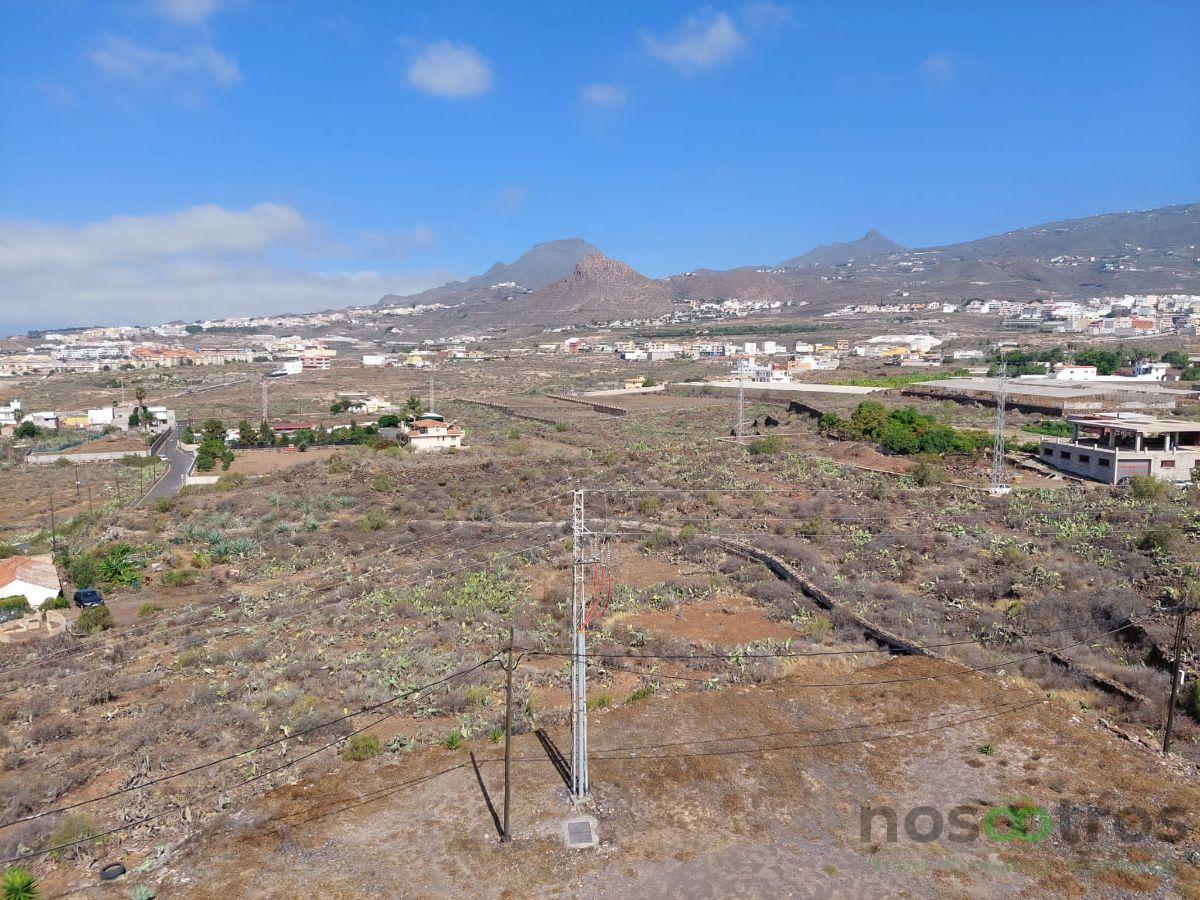 For sale of apartment in Arona