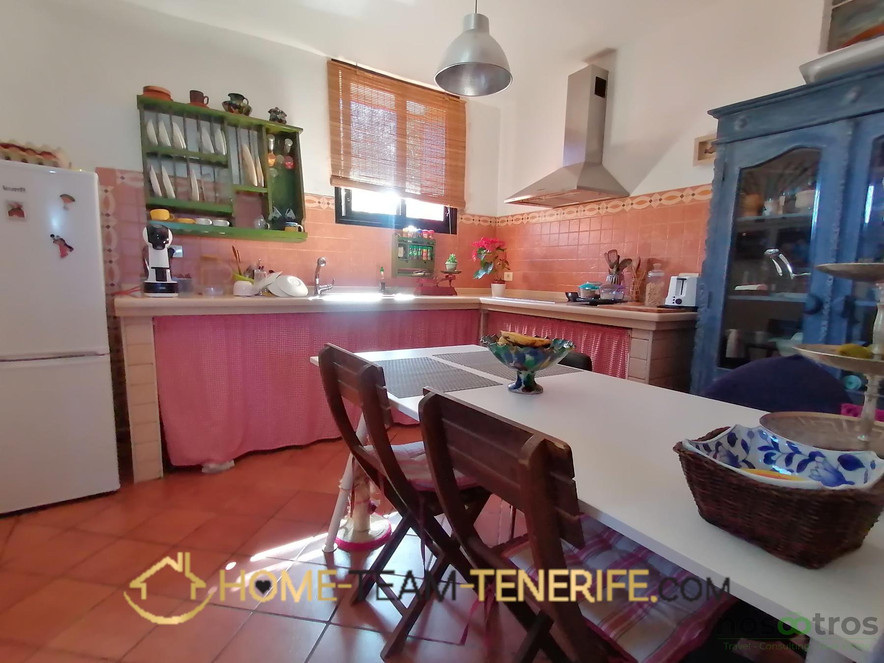 For sale of house in Icod de los Vinos