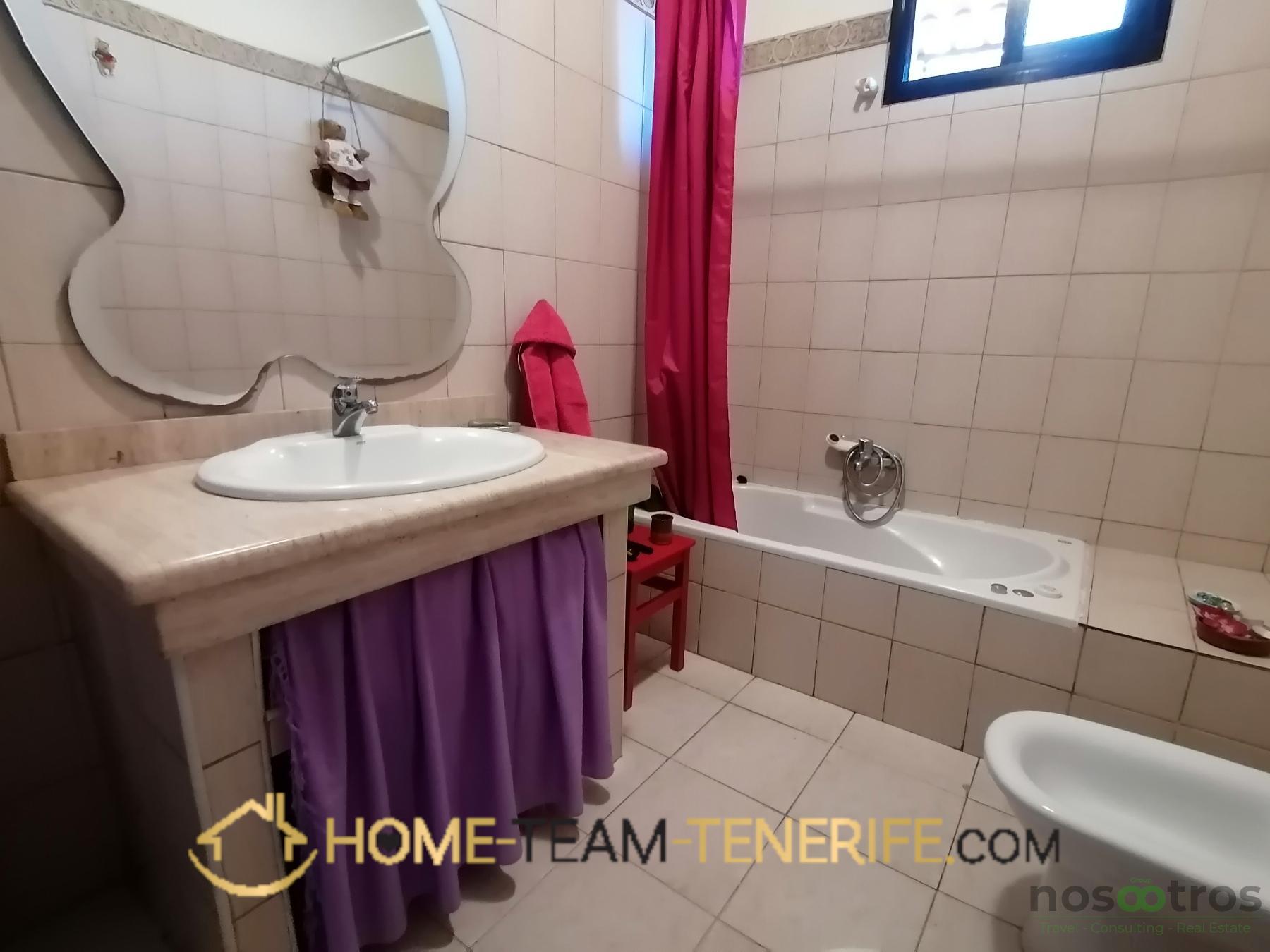 For sale of house in Icod de los Vinos