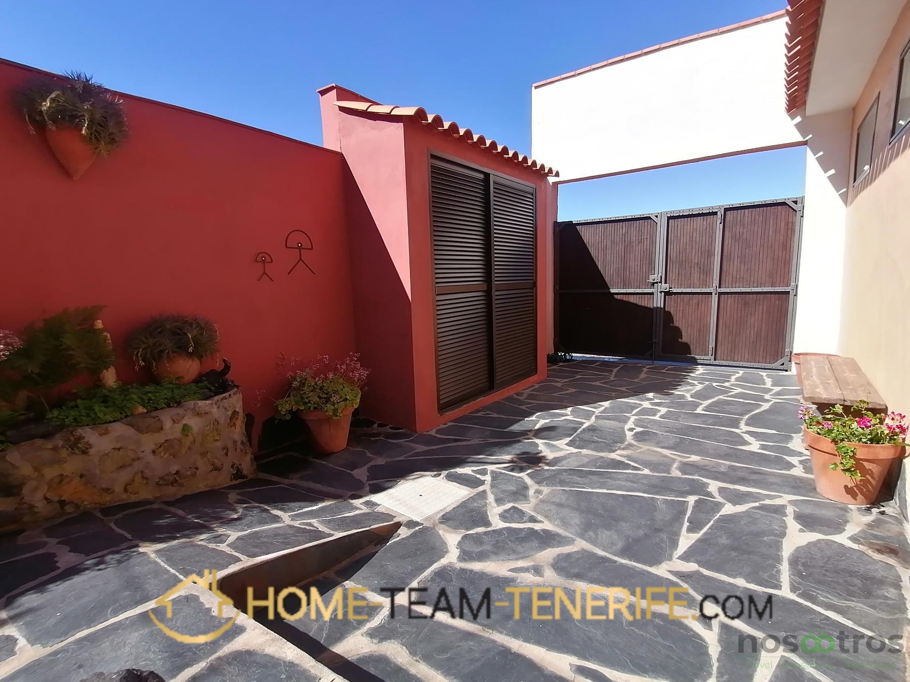 For sale of house in Icod de los Vinos