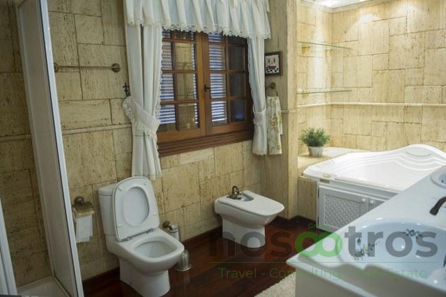 For sale of chalet in La Orotava
