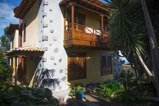 For sale of chalet in La Orotava
