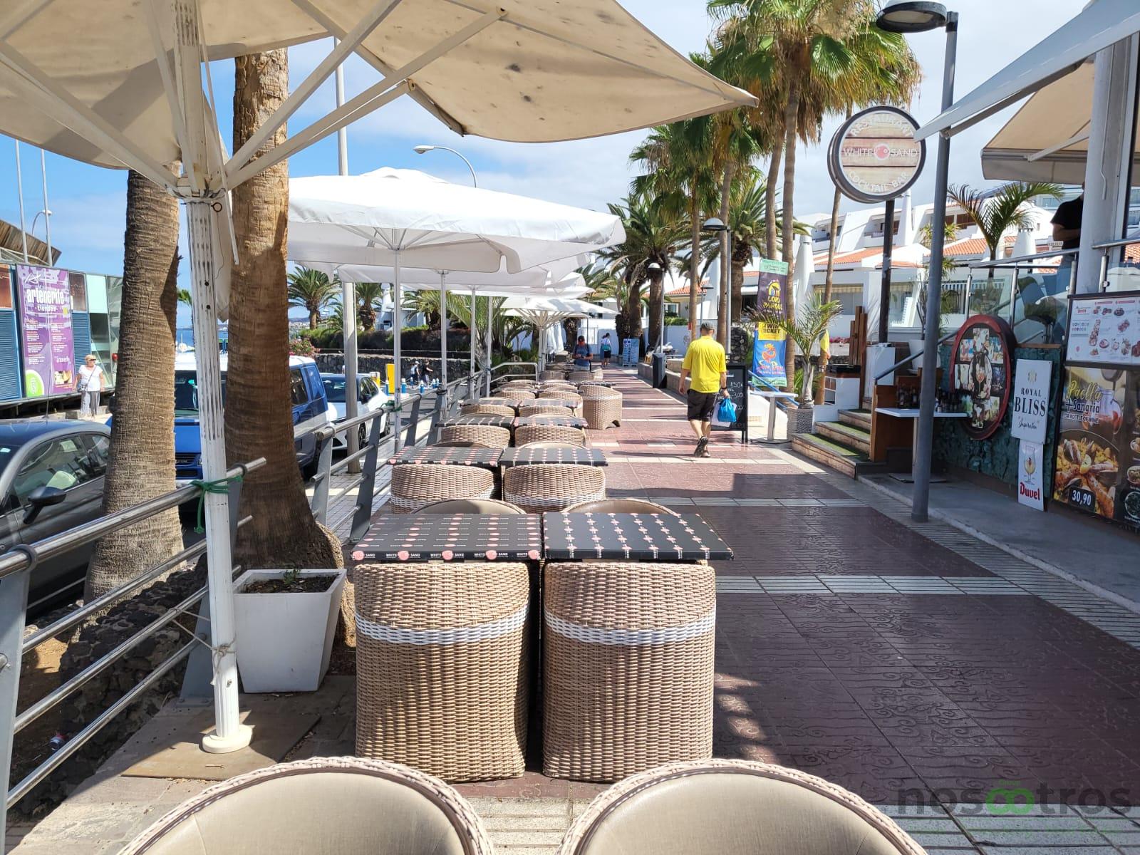For share of commercial in Costa Adeje