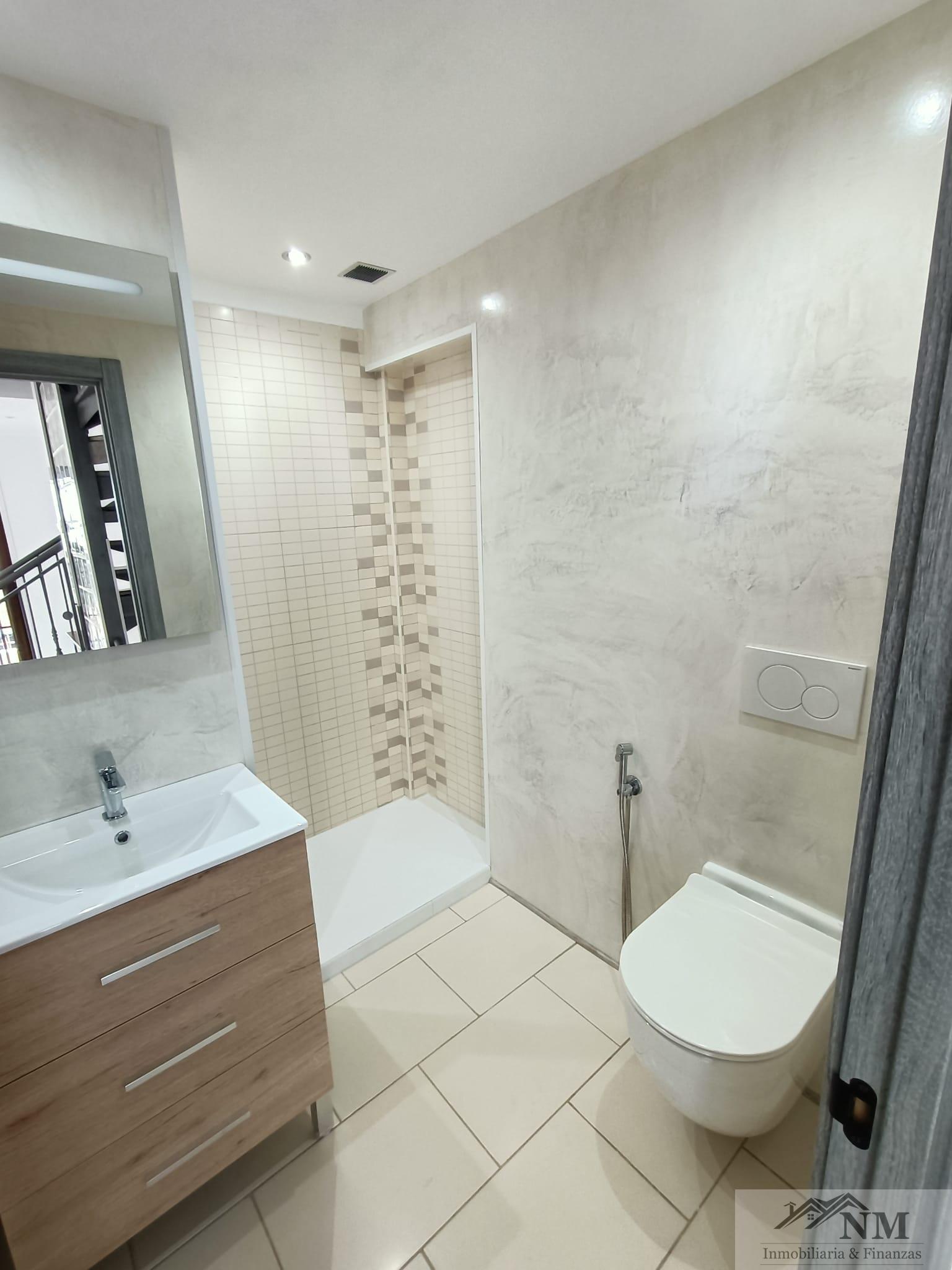 Venta de casa en San Isidro de Abona