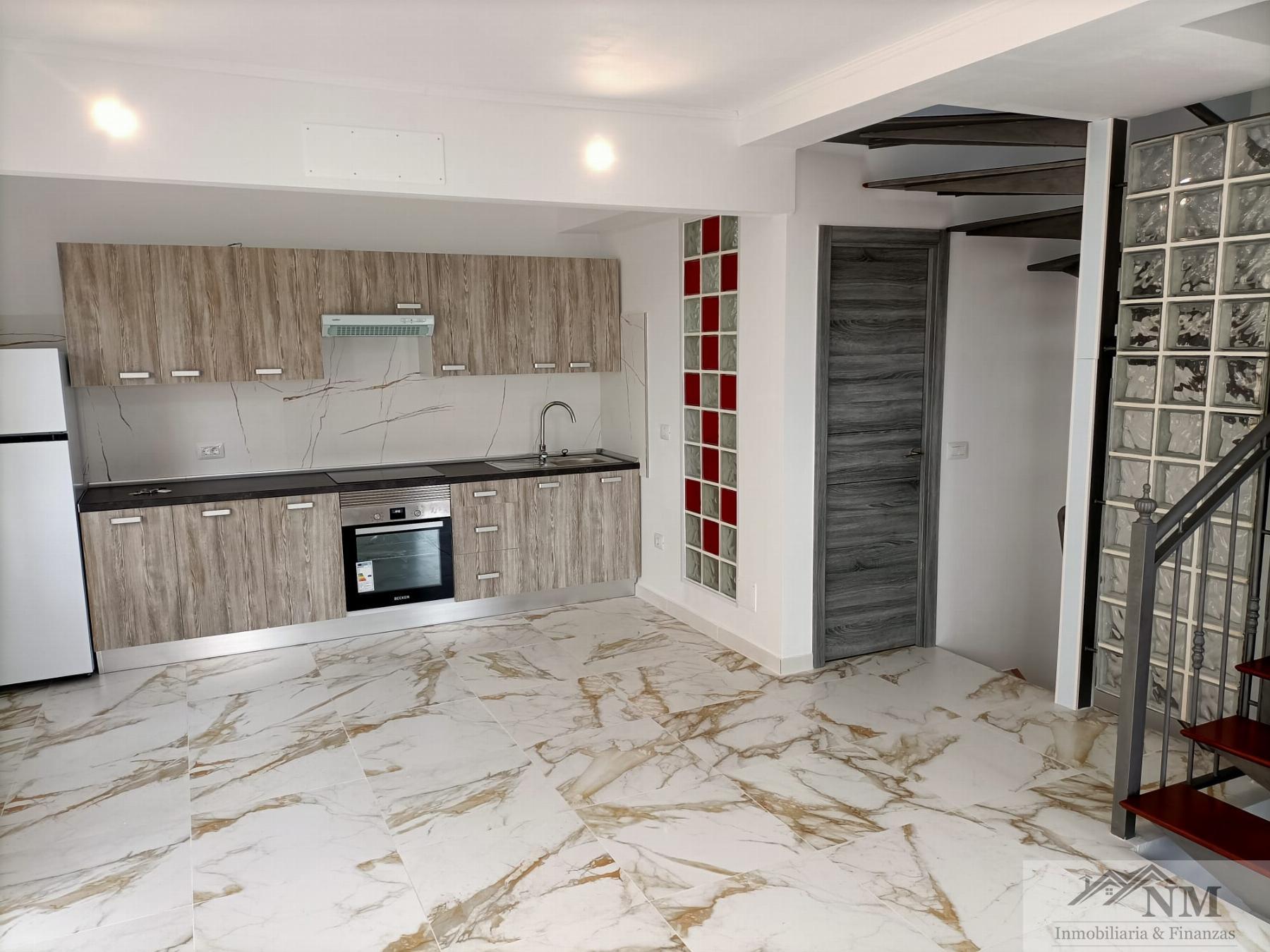 Venta de casa en San Isidro de Abona