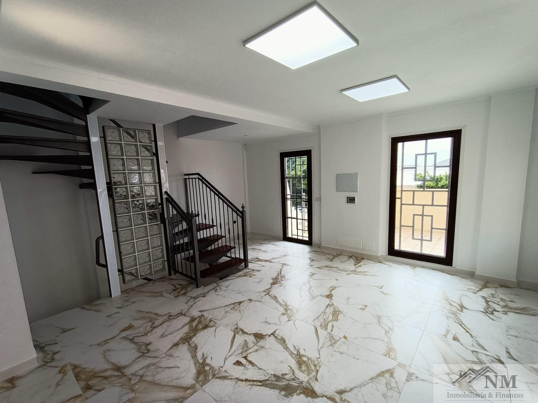 Venta de casa en San Isidro de Abona