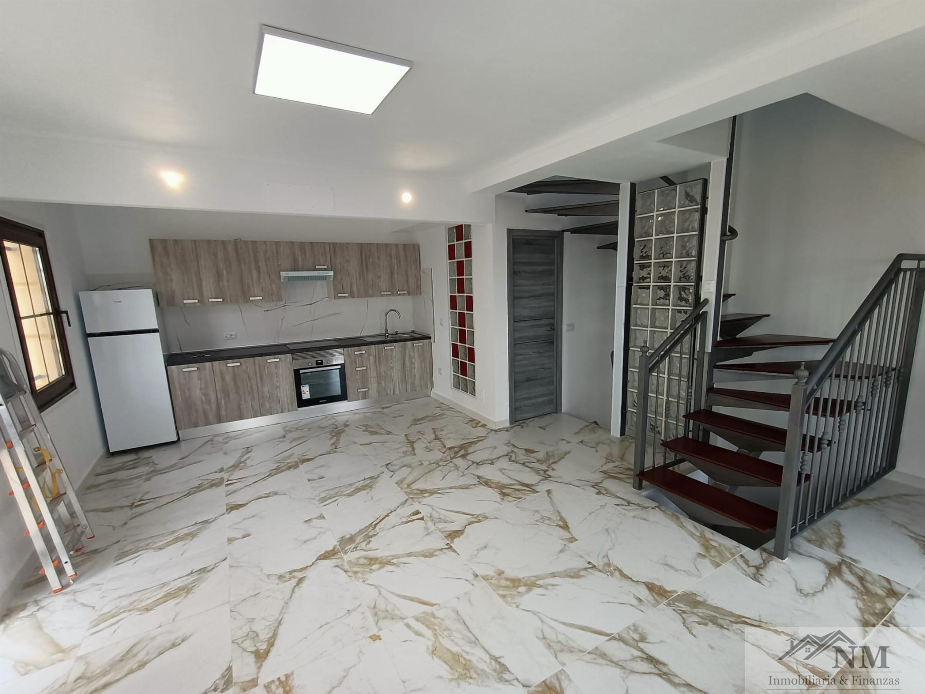 Venta de casa en San Isidro de Abona