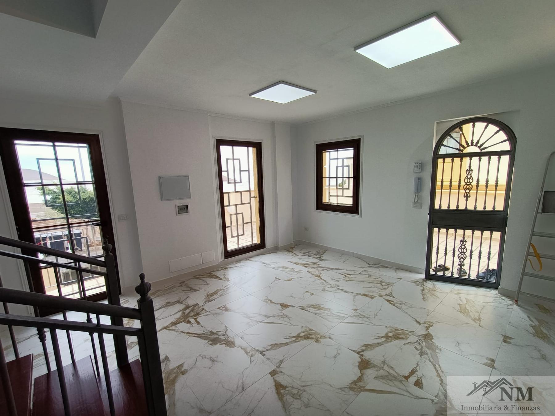 Venta de casa en San Isidro de Abona