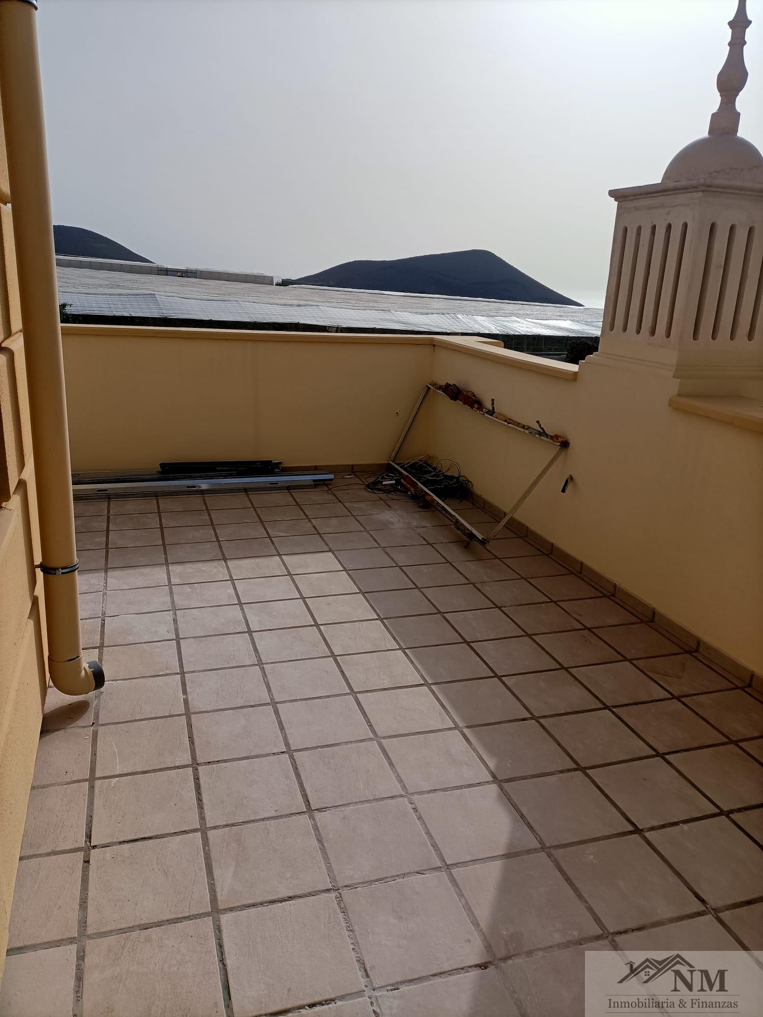 Venta de casa en San Isidro de Abona